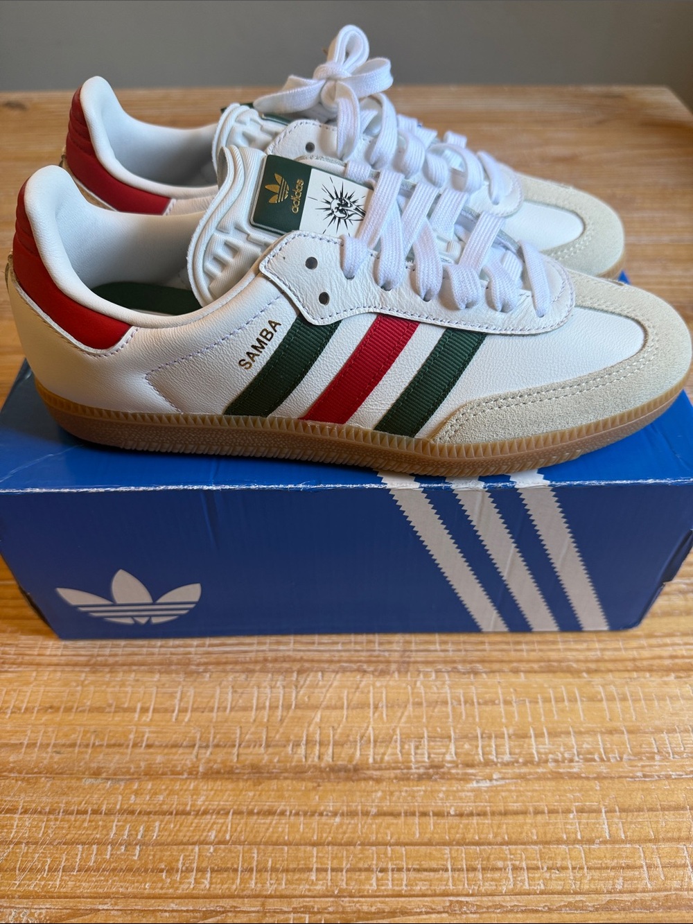 adidas Samba White with Green & Red Stripes Men’s 5.5 Women’s 6.5